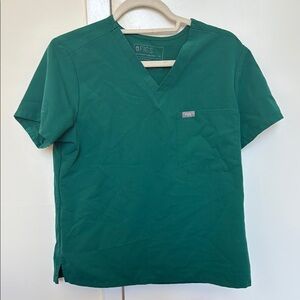 FIGS Green catarina Scrub Top